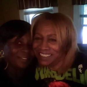 Meet your Posher, Frances